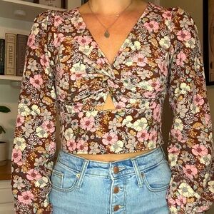 Floral long sleeve crop top